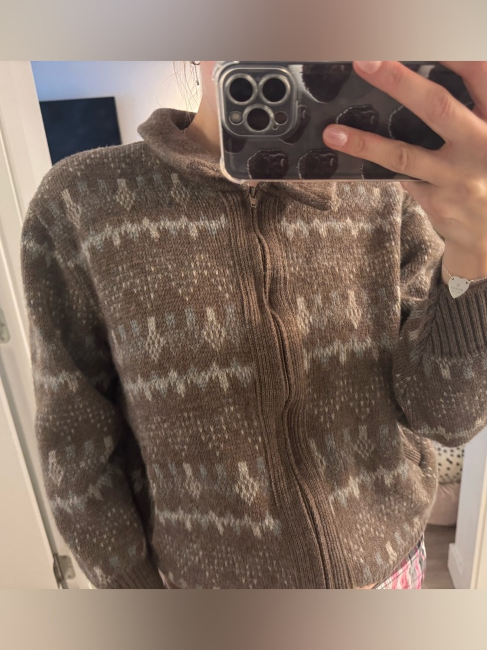Tundra vintage woolCozy Brown Patterned Zip-Up Cardigan